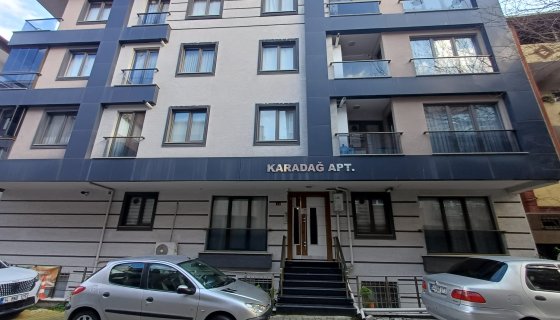 ANKADAN ÜSKÜDAR CUMHURİYET MAHALLESİ KAPALI OTOPARKLI ASANSÖRLÜ GENİŞ KULLANIŞLI 2+1 